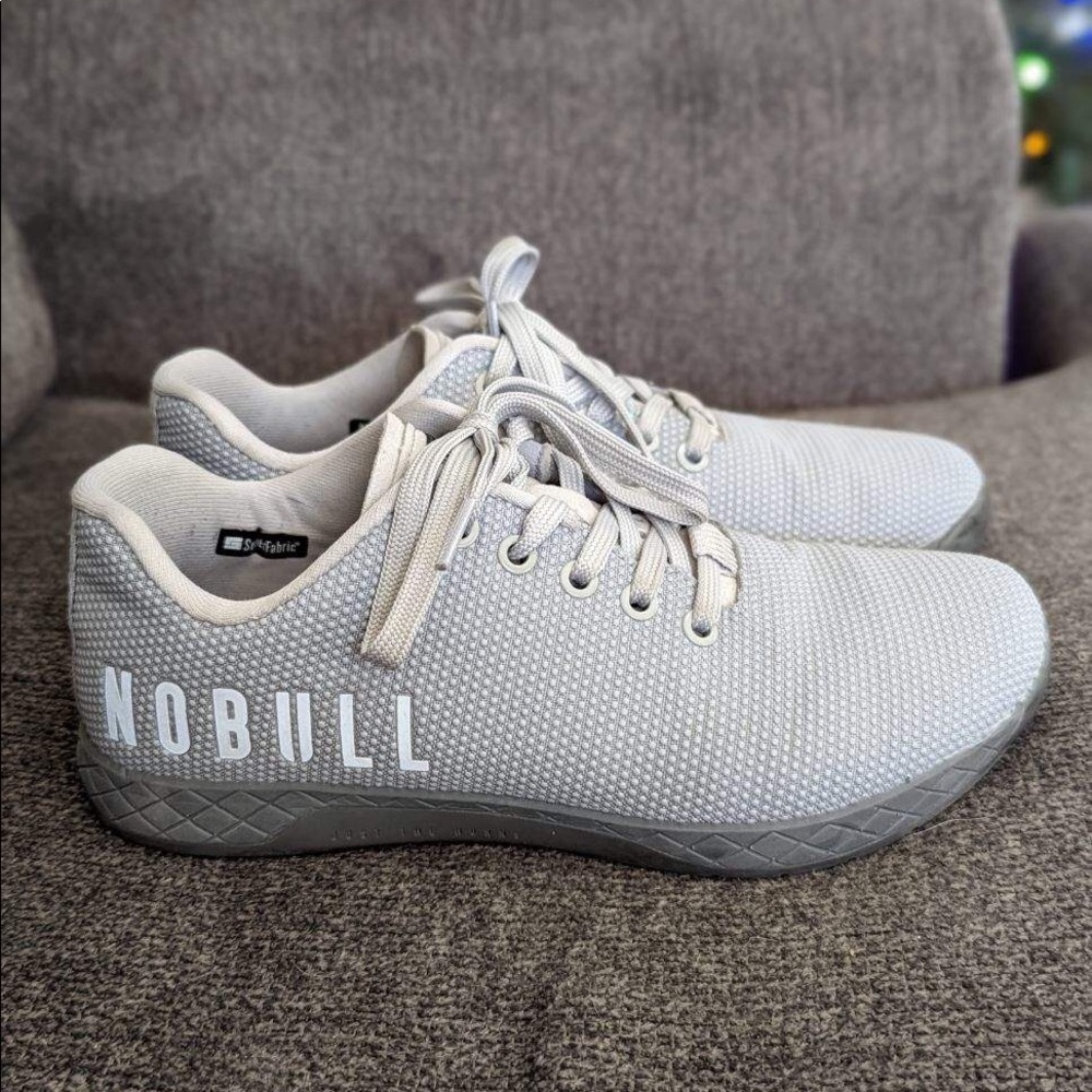 Women’s grey NoBull trainers size 8